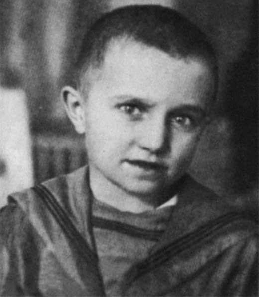 Василий Аксенов в детстве