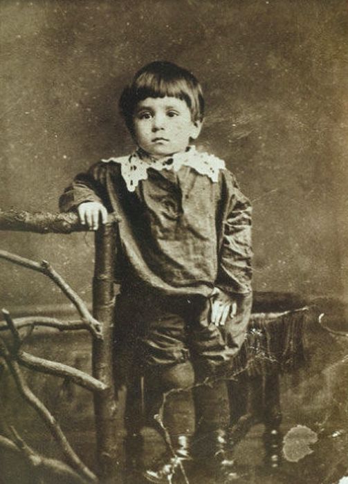 М. Зощенко в возрасте 3 лет